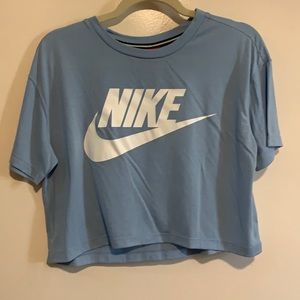 Nike Crop Top